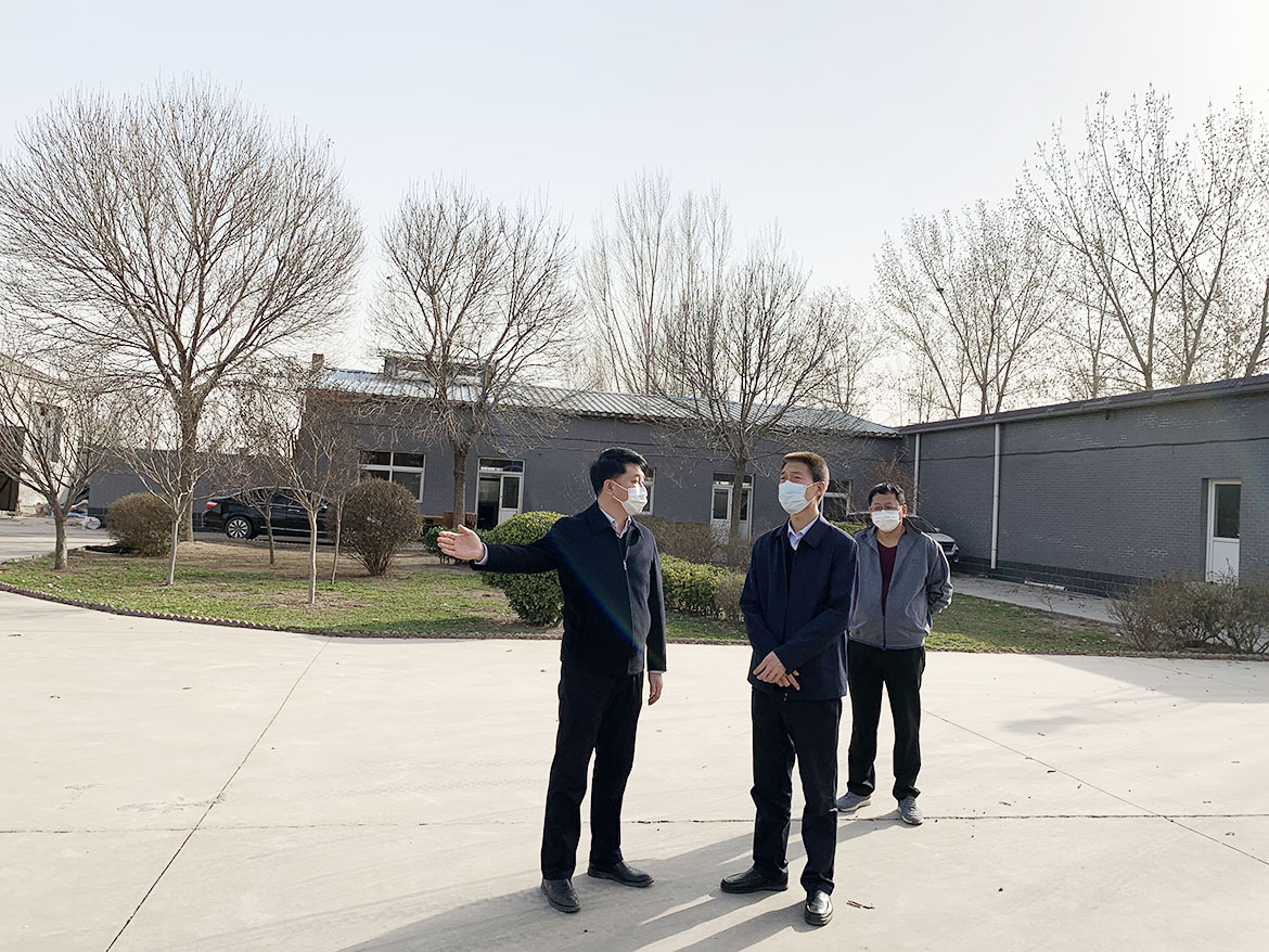 市委常委、市委办公室主任范玉柱检查指导云大集建设工作